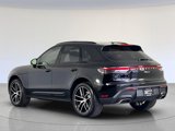 Certified 2025 Porsche Macan image 3