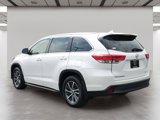 Used 2017 Toyota Highlander XLE image 4