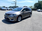 Used 2018 Chrysler Pacifica Touring-L Plus w/ Tire & Wheel Group image 3