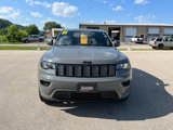 Used 2021 Jeep Grand Cherokee Laredo X image 2