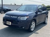 Used 2014 Mitsubishi Outlander SE image 3