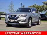 Used 2017 Nissan Rogue SV image 2