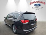 Used 2017 Chrysler Pacifica Platinum image 4