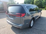 Used 2023 Chrysler Pacifica Touring-L image 3