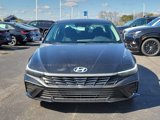 New 2025 Hyundai Elantra SE image 2