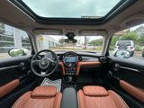 Used 2022 MINI Cooper 2-Door Hardtop w/ Signature Upholstery Package image 2