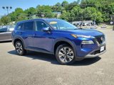 Used 2023 Nissan Rogue SV image 2