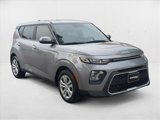 Used 2022 Kia Soul LX image 3