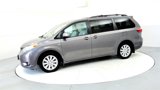 Used 2017 Toyota Sienna XLE Premium image 3