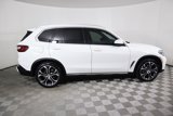 Used 2021 BMW X5 xDrive40i w/ Premium Package image 4