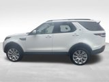 Used 2020 Land Rover Discovery SE image 2