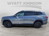New 2025 Volkswagen Atlas SE image 2