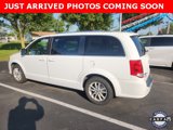Used 2019 Dodge Grand Caravan SXT image 2