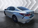 Used 2022 Toyota Camry SE image 4