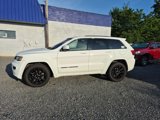 Used 2017 Jeep Grand Cherokee Altitude image 2