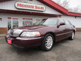 Used 2006 Lincoln Town Car Signature image 2