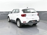 Used 2021 Hyundai Venue SE image 3