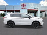Used 2023 Mitsubishi Outlander SE image 4