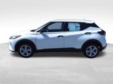 New 2024 Nissan Kicks S image 3