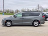 Certified 2022 Chrysler Pacifica Touring-L image 5