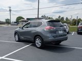 Used 2015 Nissan Rogue SV image 3