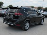 Certified 2020 Nissan Rogue SV image 3
