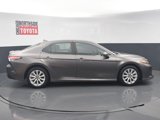 Used 2020 Toyota Camry LE image 5