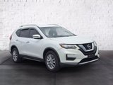 Used 2017 Nissan Rogue SV image 2