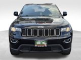 Used 2019 Jeep Grand Cherokee Laredo image 2