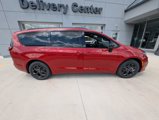 New 2025 Chrysler Pacifica Select image 4