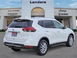 Used 2018 Nissan Rogue SV image 4