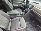 Used 2023 Volkswagen Atlas SE image 3