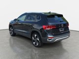 Certified 2024 Volkswagen Taos SE w/ Panoramic Sunroof Package image 5
