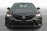 Used 2023 Toyota Camry SE image 3