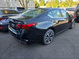 Used 2022 Nissan Altima 2.5 SL image 2