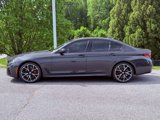 Used 2022 BMW 540i w/ M Sport Package image 2