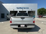 Used 2017 Nissan Titan SV image 5