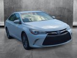 Used 2017 Toyota Camry SE image 3