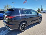 Used 2023 Mitsubishi Outlander SE image 4
