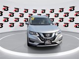 Used 2017 Nissan Rogue SV w/ SV Premium Package image 2