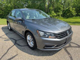Used 2016 Volkswagen Passat 1.8T S image 2