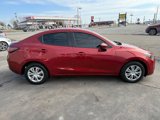 Used 2020 Toyota Yaris L image 3