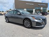 Used 2023 Nissan Altima 2.5 SV image 2