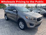 Used 2017 Kia Sorento LX w/ LX Convenience Package image 2