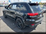 Used 2022 Jeep Grand Cherokee Laredo X image 2