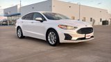 Used 2020 Ford Fusion SE image 2