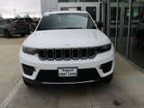 New 2025 Jeep Grand Cherokee Laredo image 2