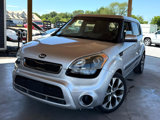Used 2013 Kia Soul ! w/ Premium Pkg image 2
