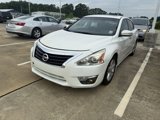 Used 2015 Nissan Altima 2.5 SV image 2