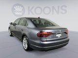 Used 2018 Volkswagen Passat 2.0T SEL Premium image 4